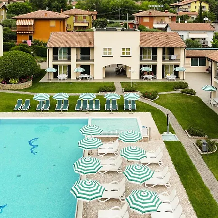 Corte Delle Rose-3 By Interhome * Костермано