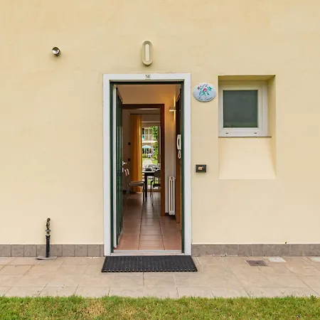 Corte Delle Rose-3 By Interhome Апартаменты Костермано
